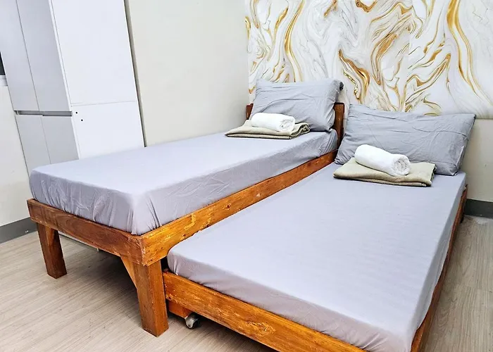 Apartment 3br, 5 Beds, With Pool, Wifi, Netflix, Parking