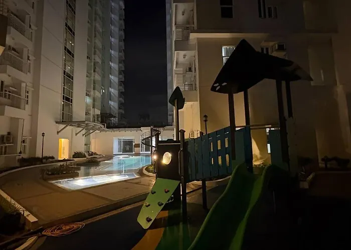 Apartment 3br, 5 Beds, With Pool, Wifi, Netflix, Parking Manila