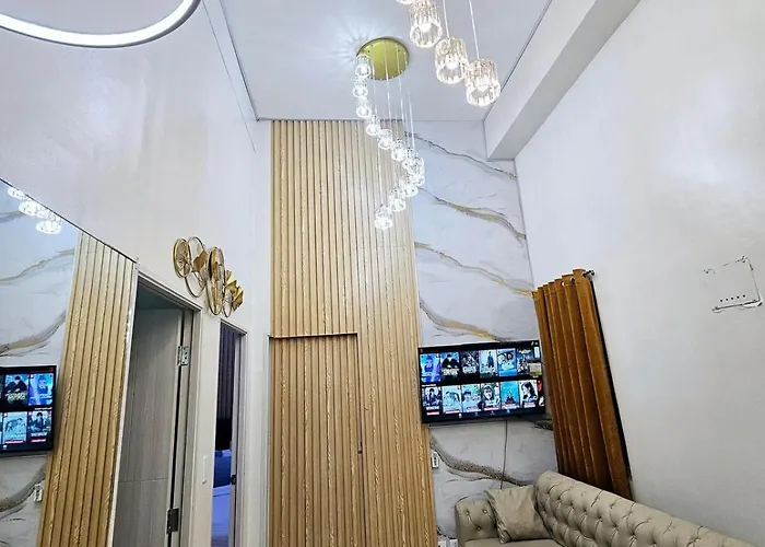 3br, 5 Beds, With Pool, Wifi, Netflix, Parking Manila