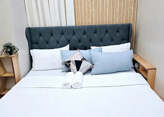 Apartment 3br, 5 Beds, With Pool, Wifi, Netflix, Parking *