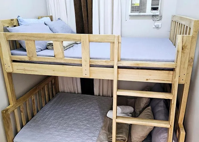 Apartment 3br, 5 Beds, With Pool, Wifi, Netflix, Parking *