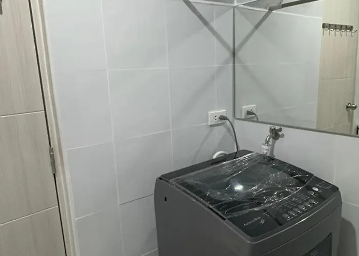 3br, 5 Beds, With Pool, Wifi, Netflix, Parking *