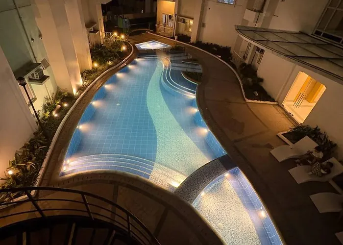 3br, 5 Beds, With Pool, Wifi, Netflix, Parking Manila