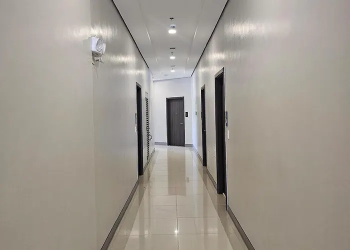 3br, 5 Beds, With Pool, Wifi, Netflix, Parking Apartment