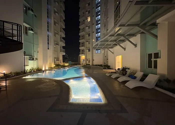 3br, 5 Beds, With Pool, Wifi, Netflix, Parking Apartment *